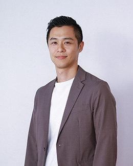 代表取締役社長 大塚 健志